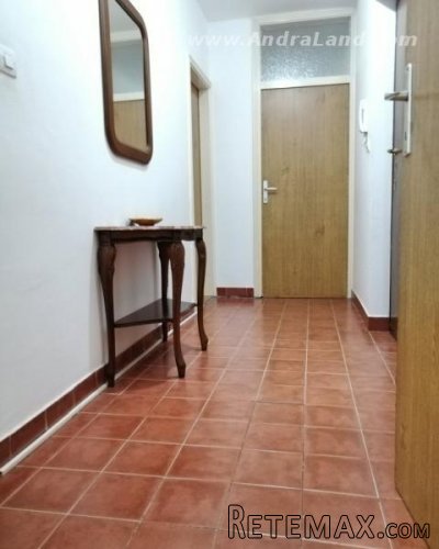 Prodaje se stan - 4