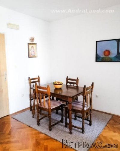 Prodaje se stan - 6