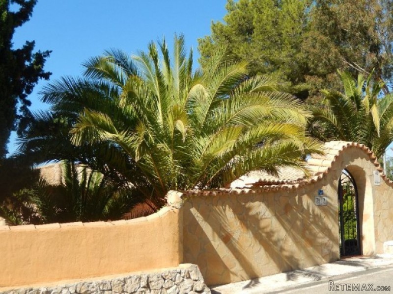 3 Bedrooms - Villa - Alicante - For Sale