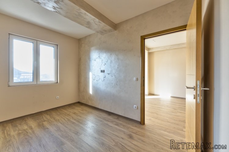 TOP LOKACIJA ZLATIBOR STROGI CENTAR - 9