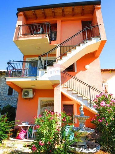TAR - kuća sa 4 apartmana na prodaju - 10