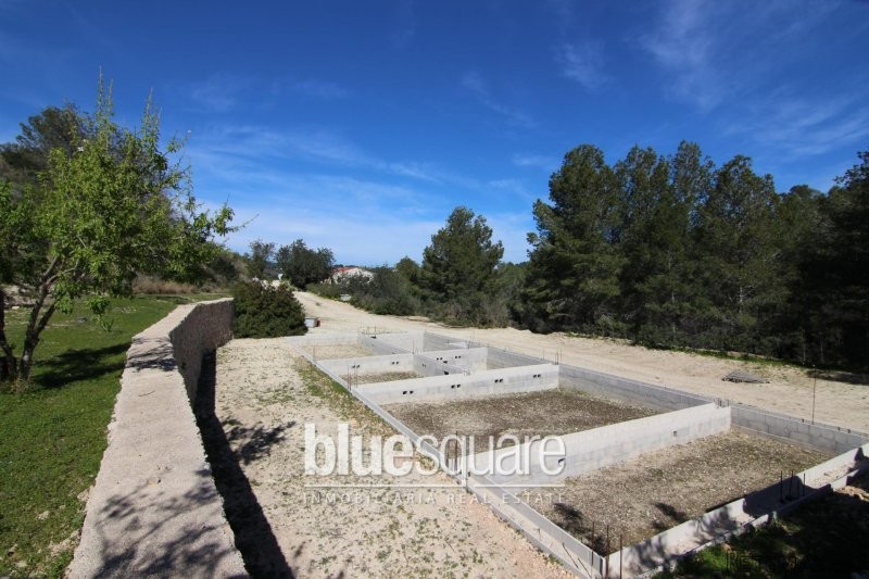 15000m2 plot with plans and building..