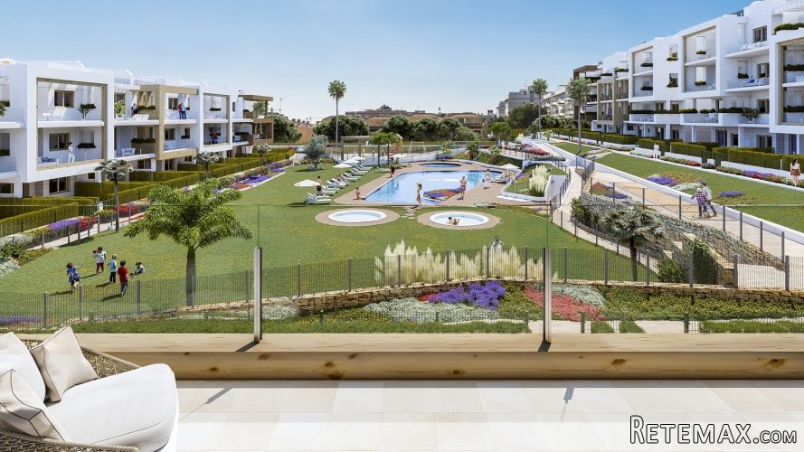 Los apartamentos se ubican en Villamartín, en un complejo.. - 4