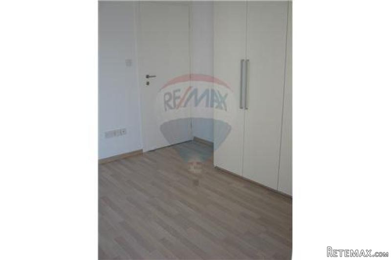 Condo/Apartment - For Sale -.. - 2