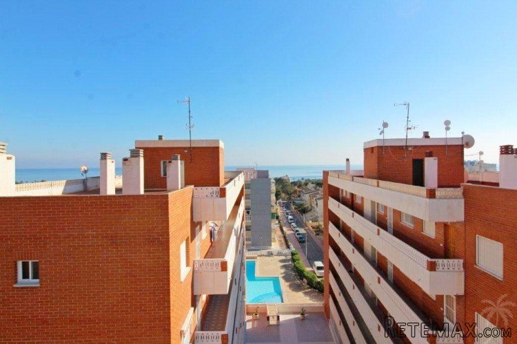 This cozy apartment is located in the Punta Prima.. - 7