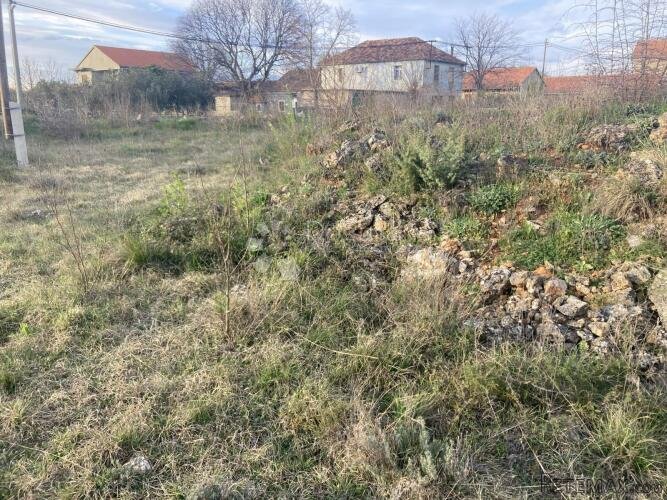 Građevinska parcela u čarobnom dalmatinskom mjestu, u zaleđu