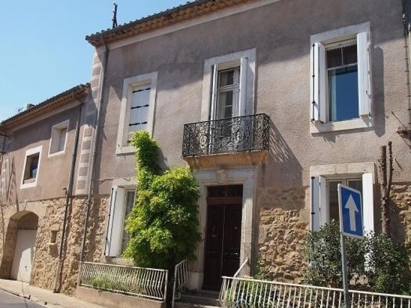 Beautiful And Spacious Maison De Maitre..