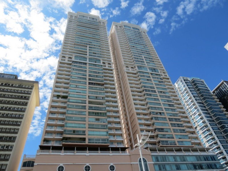 Apartment for Sale in Vista Marina -..