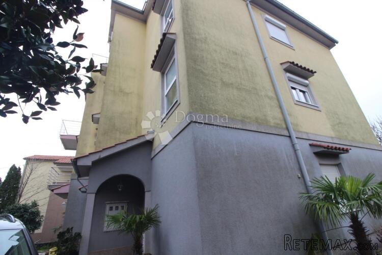 KASTAV SAMOSTOJEĆA KUĆA SA 4 STANA - 2