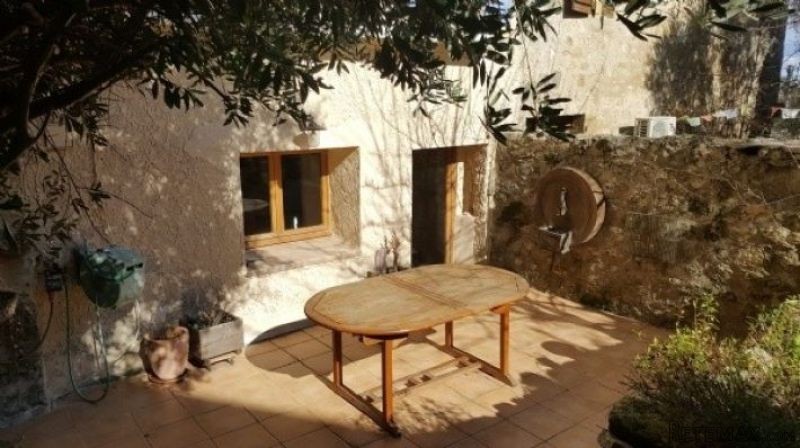 Pretty Stone Village House, Garden - 2