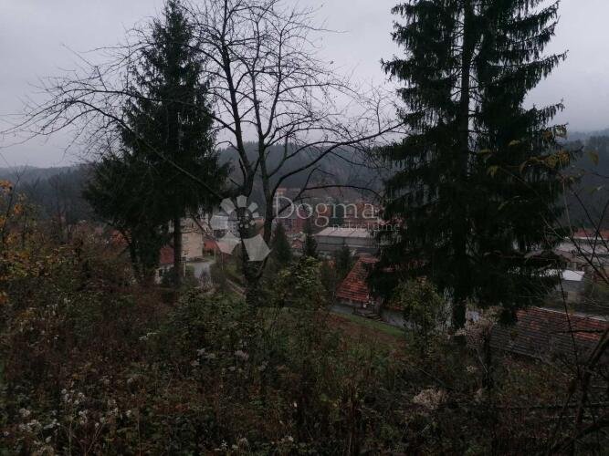 GORSKI KOTAR - STARINA NA TERENU OD 3170m2 - 3