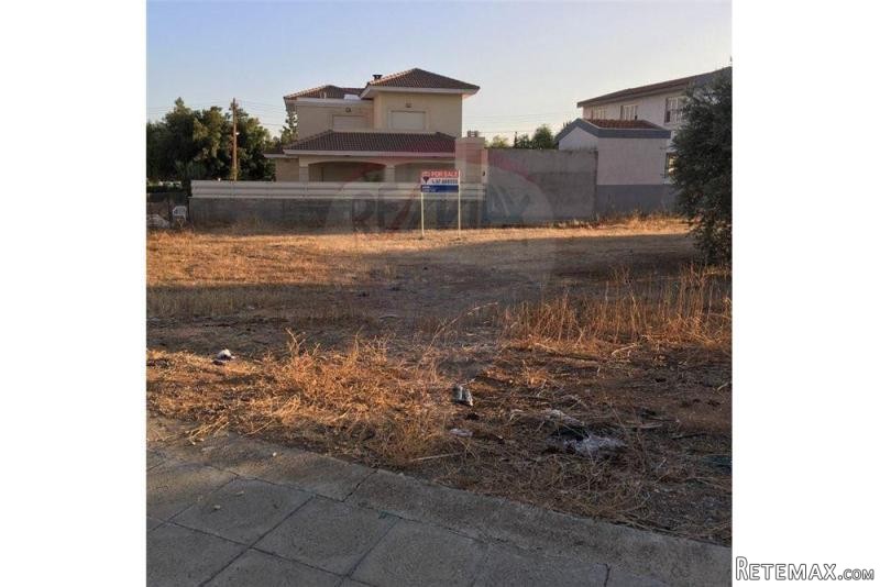 Plot of Land for Building - For Sale -..