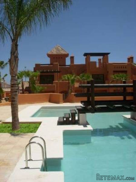 3 Bedroom 3 Bathroom Townhouse In.. - 2