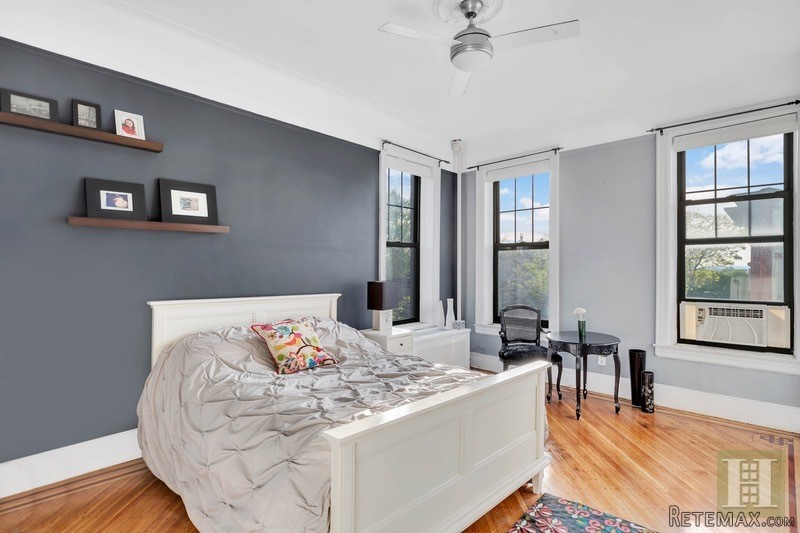 1 bedroom Apartment For Sale: 922.. - 2