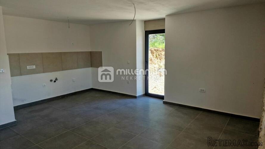 Istra, Trget, 80m2, pogled na more, bazen - 9