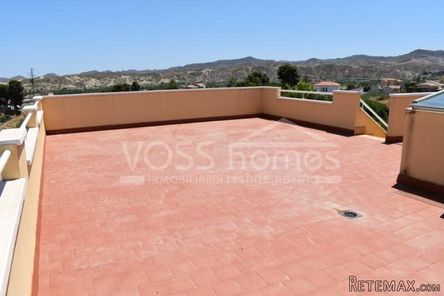 NEW & EXCLUSIVE TO VOSS HOMES - A stunning, incredibly well.. - 9