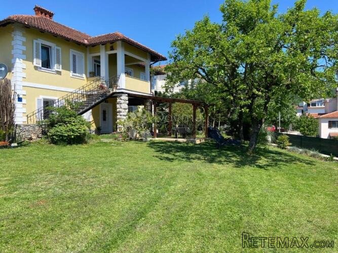 Obiteljska vila sa pogledom na more