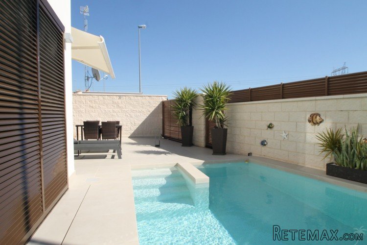 Beautiful modern new build villa! This villa has 3 bedrooms.. - 2