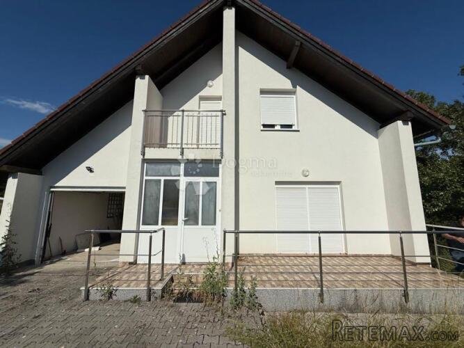 KVALITETNA I LIJEPA KUĆA NA SAVRŠENOJ LOKACIJI - 2