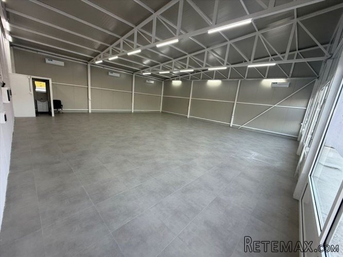 Izdaje se poslovni lokal 160m2-Batajnica - 4