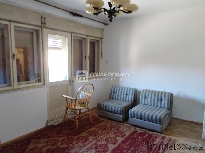 Vrbovsko, samostojeća kuća, 140m2, dvije stambene jedinice - 4