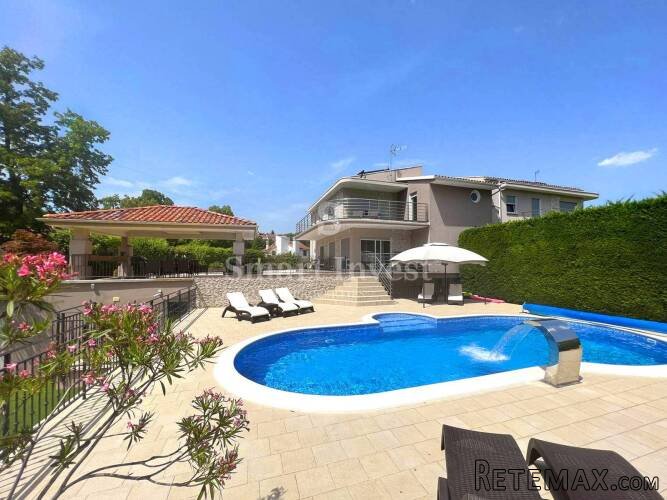 OPATIJA, ekskluzivna villa s bazenom i teniskim terenom..