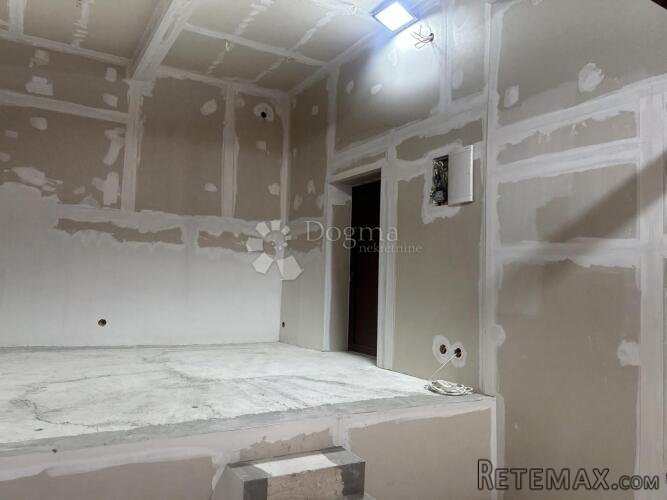 Volosko, P.P. - Roh-bau 85.6 m2