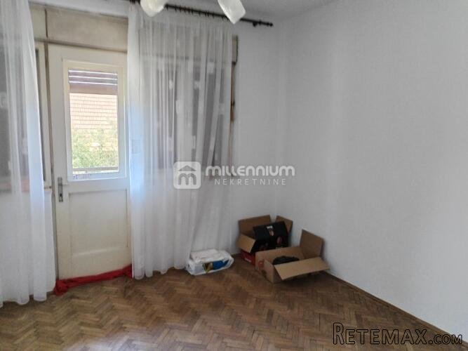 Vrbovsko, samostojeća kuća, 140m2, dvije stambene jedinice - 7