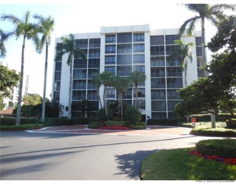 6845 Willow Wood Dr #3031, Boca Raton..