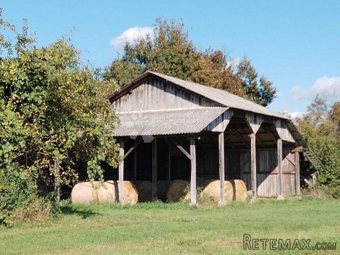 Veliko imanje 39.323 m² – mir, priroda i potencijal!