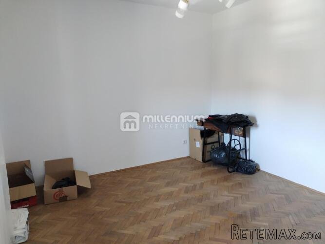 Vrbovsko, samostojeća kuća, 140m2, dvije stambene jedinice - 8
