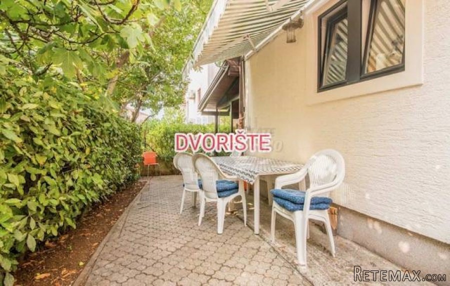 Apartman s okućnicom - Malinska - blizu mora!