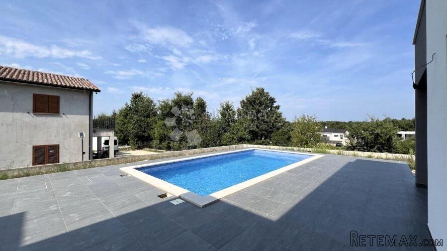 PRILIKA! SPUŠTENA CIJENA! DIVNA VILLA SA BAZENOM, NOVOGRADNJ - 2