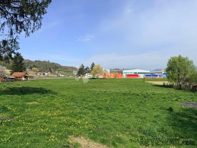 GRAĐEVINSKO ZEMLJIŠTE - SVETI KRIŽ ZAČRETJE - 5697m² - 3