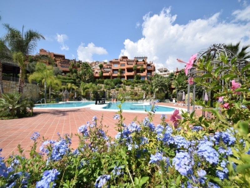2 Bedroom Apartment For Sale Situated.. - 2