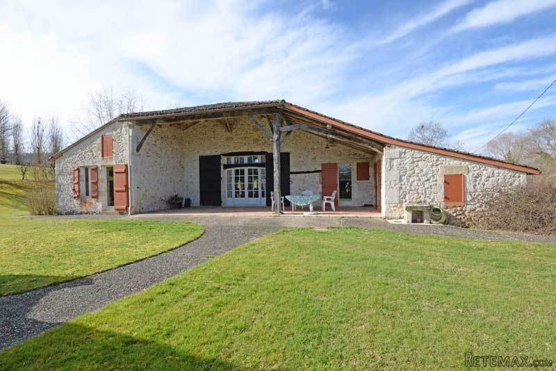 Barn Conversion With Stone Barn/Garage..
