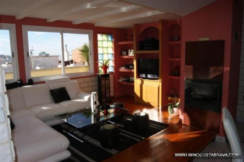 ROSES: Magnificent Reformed flat in the.. - 2