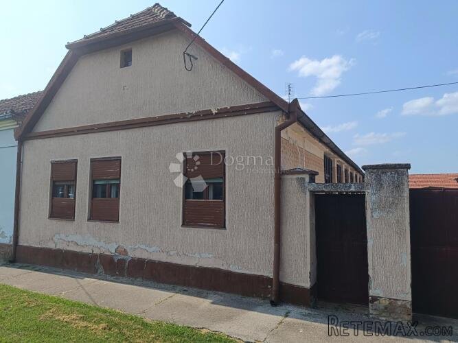 Izvrsna kombinacija doma i posla – kuća + poslovni prostor =