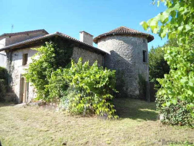 Rural 2-Bed Stone Property With A Tower..