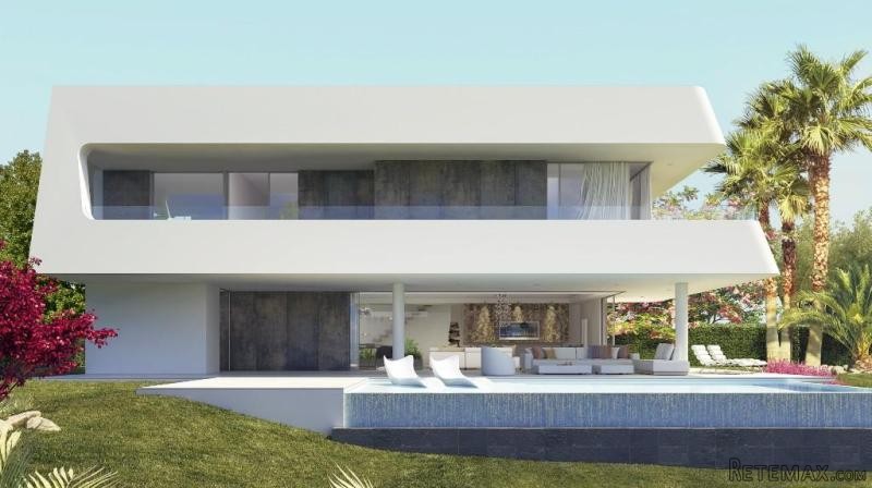 4 bedroom detached villa for sale