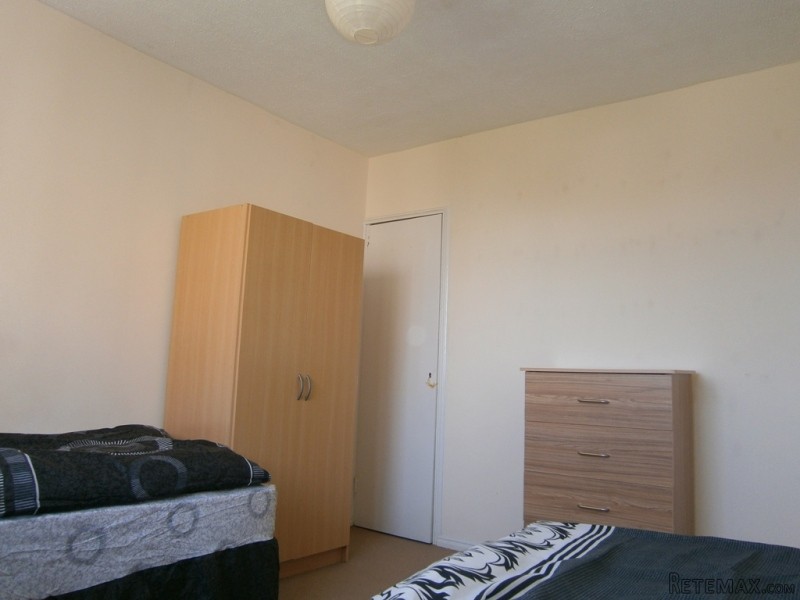 Double room, Zone 2, Limehouse (share.. - 2