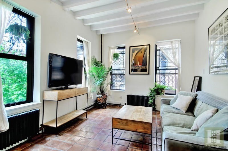 1 bedroom Apartment For Sale: 54 EAST.. - 2