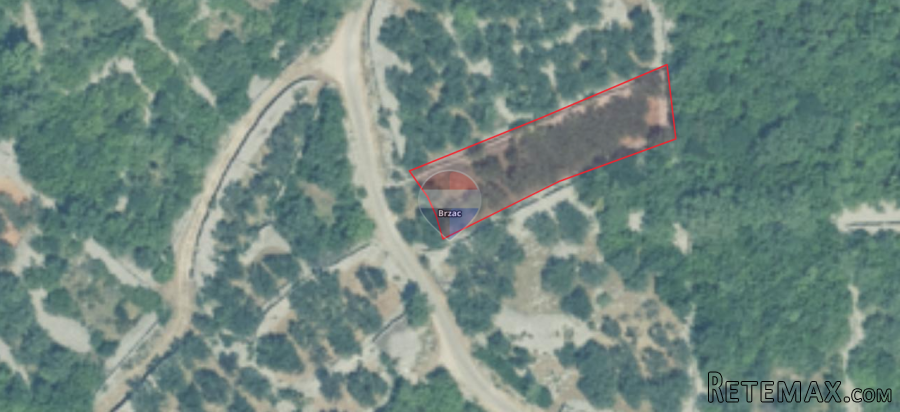Krk, Brzac - maslnik od 370m2 - 2