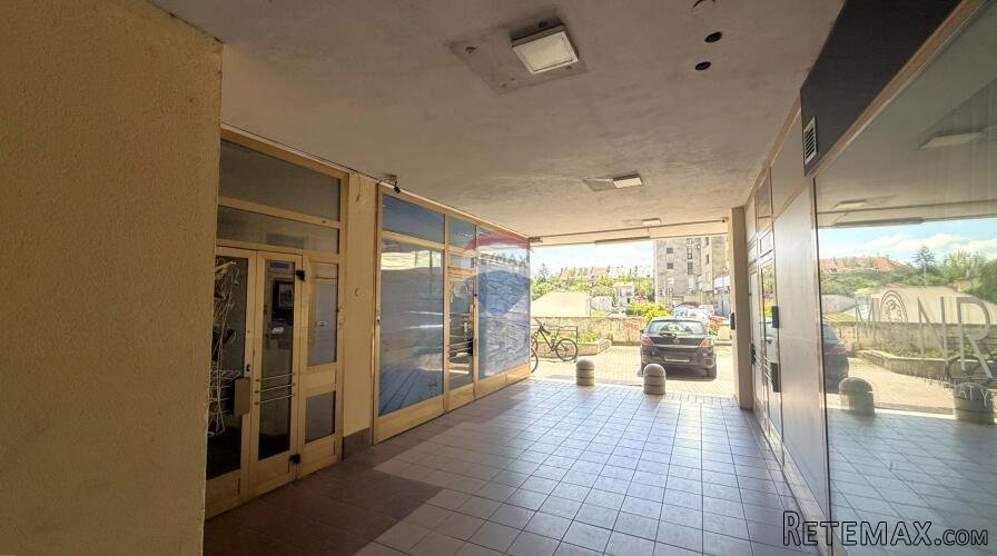 Zagreb, Svetice, poslovni prostor s izlogom i skladištem - 2