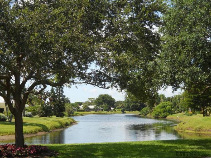 11607 N Lake Dr #13 Garden, Boynton..