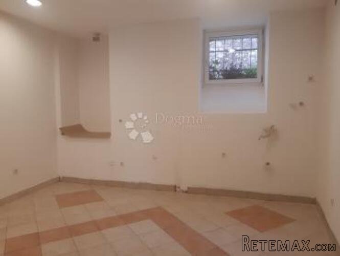 Poslovni prostor u centru grada - 3
