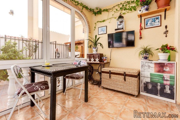 This fantastic villa is located in a quiet area of ​​the Ori.. - 7