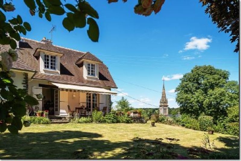 Detahced House with Open Views