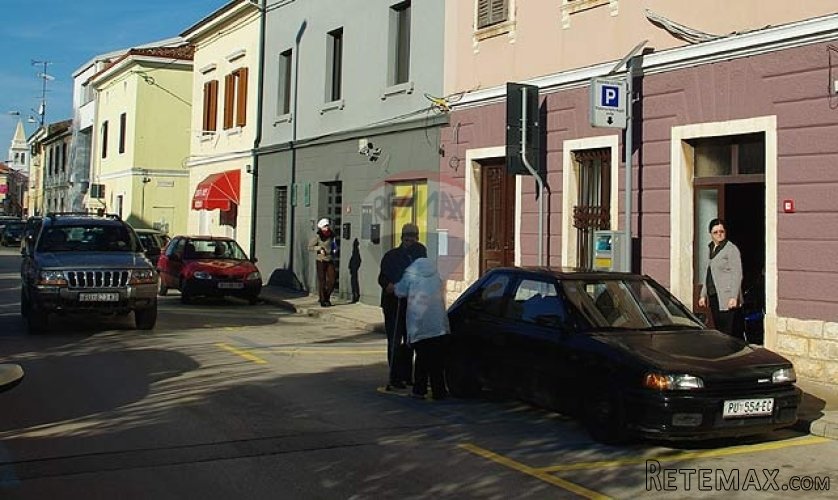 POREČ - Povijesna zgrada u strogom centru grada, 200... - 4