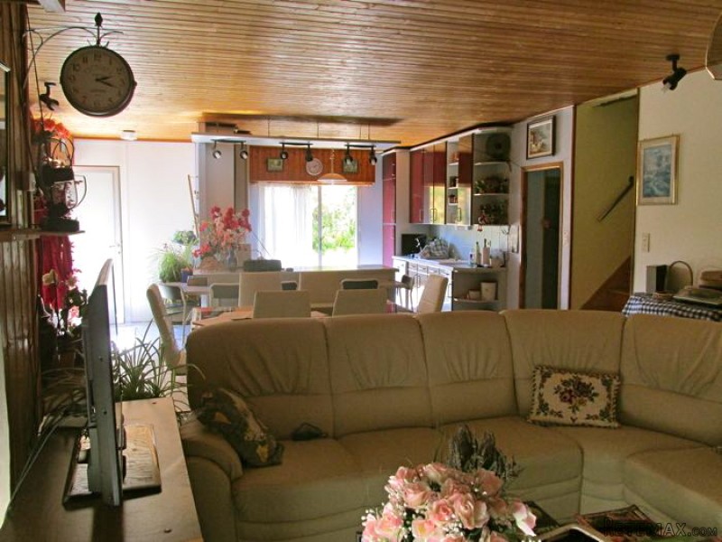 Large 5 Bed Detached House With Super.. - 2